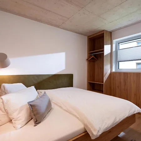 Black Mountain アパート *